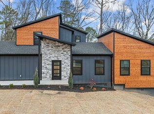 2 Clee Ln, Bella Vista, AR 72714