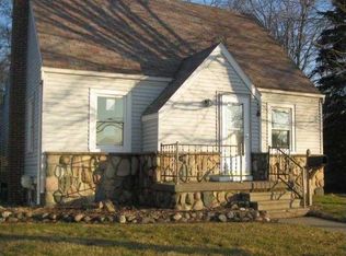 830 Grant Ave, Williamston, MI 48895