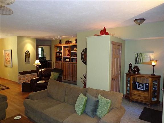 5th image of 1724 N Plantation Dr