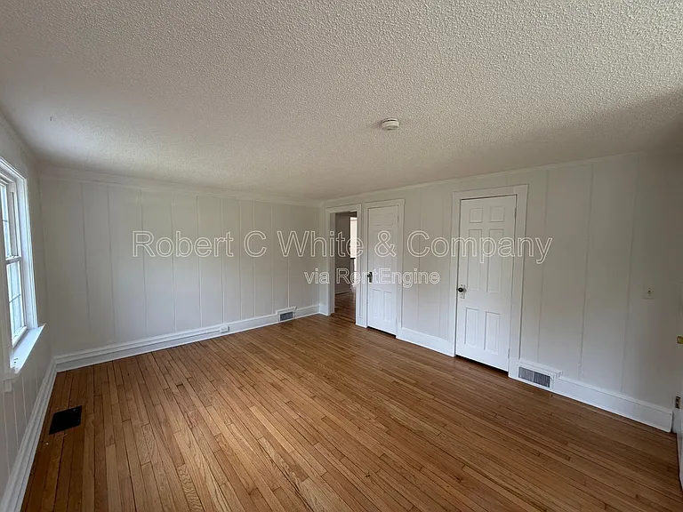 202 Main St #C — Photo 21