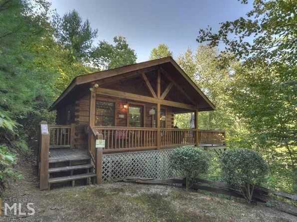 37 Diana Ct, Blue Ridge, GA 30513
