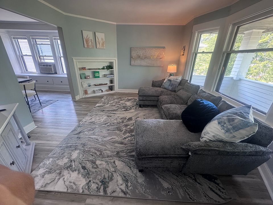 1st image of 2169 Carabel Ave