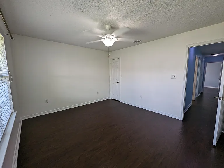9903 Parker Lake Cir — Photo 28