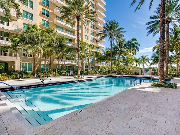 700 E Boynton Beach Blvd #105 — Photo 11
