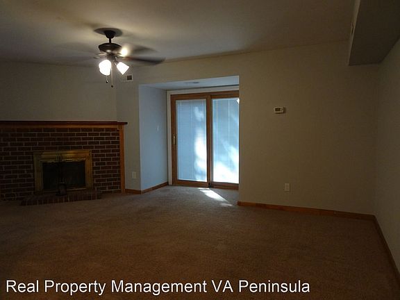 3rd image of 12735 Woodside Ln