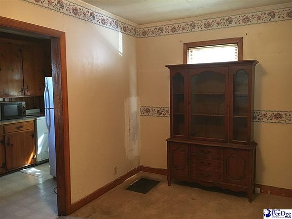 4th image of 733 S 6th St