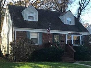 14 Manor Pl, Huntington Station, NY 11746