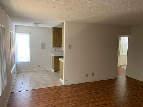 4th image of 1448 Princeton St APT 4