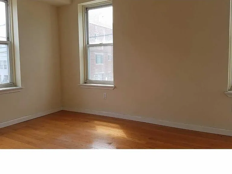 923 S 19th St #2F — Photo 9