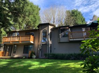 11328 NE 67th St #201, Kirkland, WA 98033