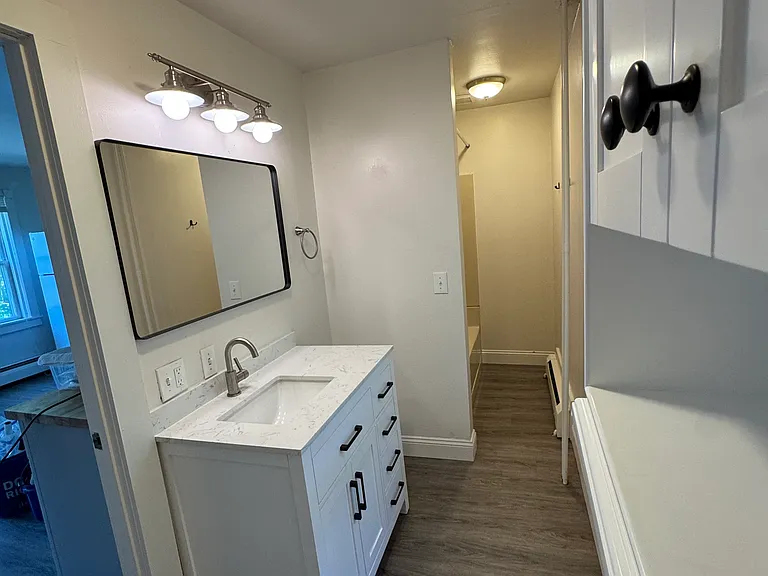 24 Hall St — Photo 11