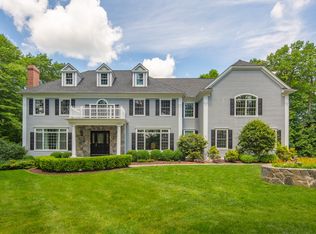 7 Butternut Rdg, Newtown, CT 06470