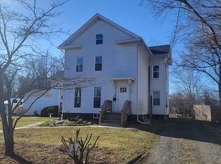 22 Taylor St, South Hadley, MA 01075