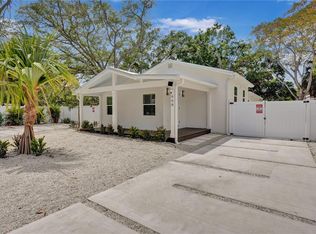 608 37th St W, Bradenton, FL 34205