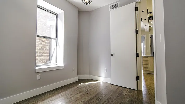 Rented by Nooklyn NYC LLC | media 5