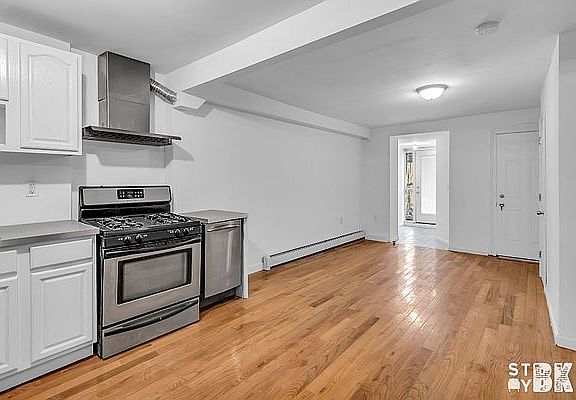 2nd image of 32 Woodbine St #1
