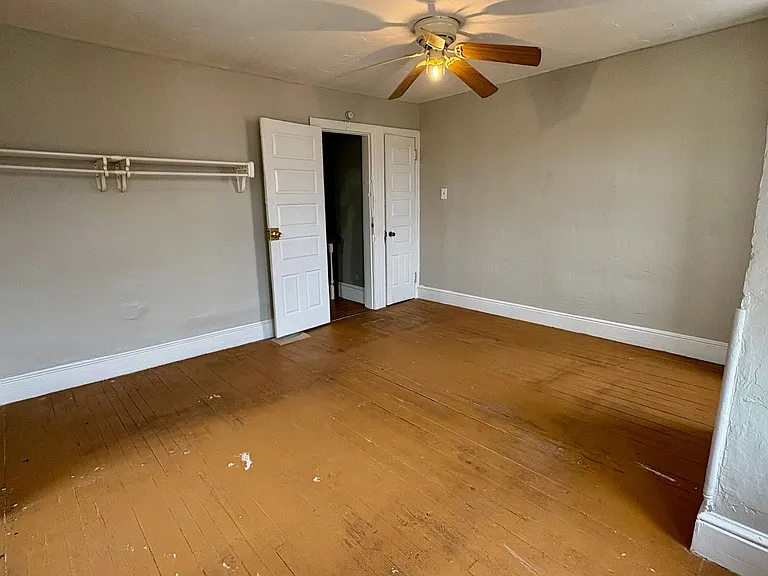 158 S Pershing Ave — Photo 12