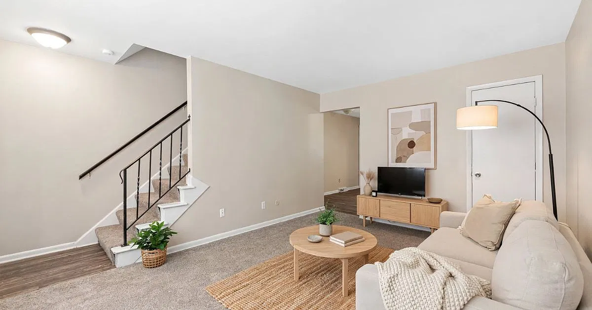 Evergreen Townhomes — Photo 4