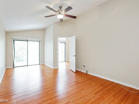 2nd image of 822 E Palm Run Dr