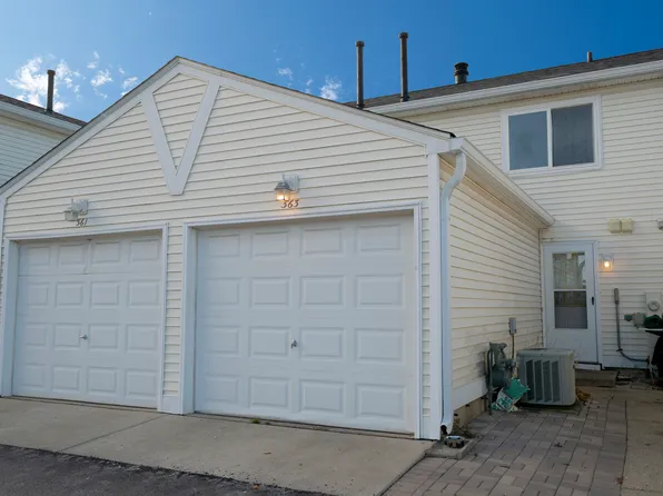 363 Meadow Green Ln Unit 363, Round Lake, IL 60073