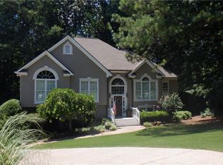 1043 Regency Dr, Acworth, GA 30102