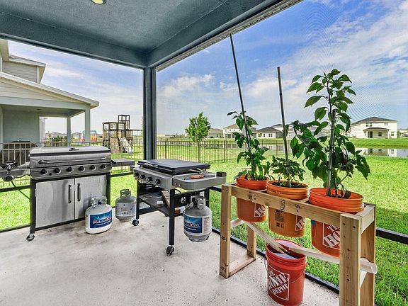 3rd image of 9362 SW SERAPIS Way