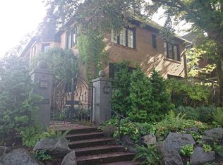 1650 22nd Ave E, Seattle, WA 98112