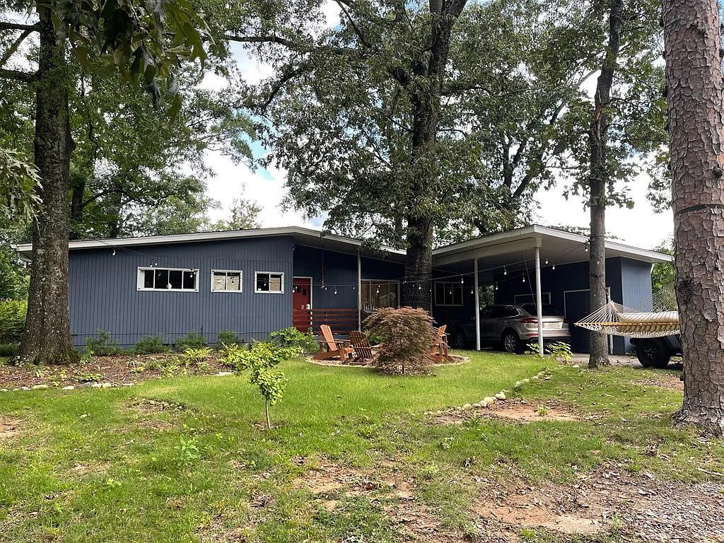 1652 Beckham Dr — Photo 2