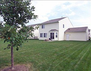 3rd image of 2744 Laurelwood Ct