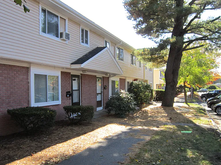 Chestnut Place Townhomes — Photo 23