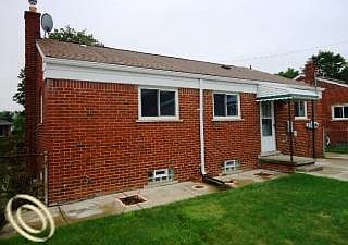 3rd image of 8627 Salem Ln