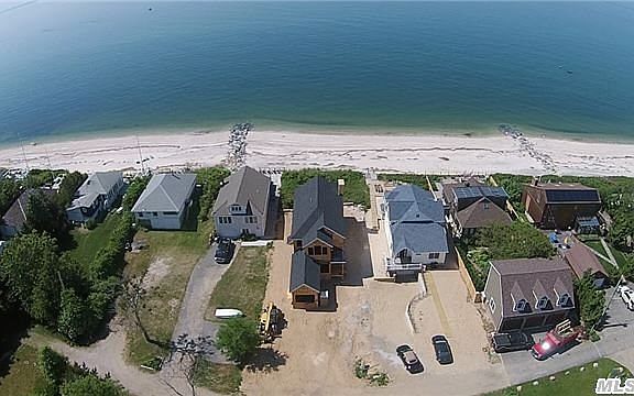 5th image of 40 Bayberry Ln