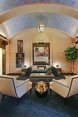 Sold by Corcoran | media 21