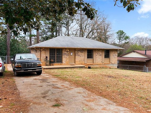 2nd image of 268 Essex Dr