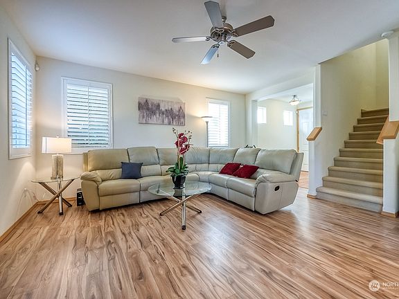 4th image of 19012 97th Avenue Ct E