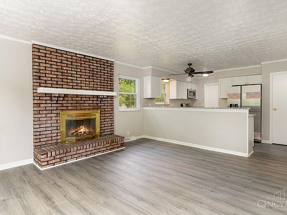 5th image of 7721 Whitehall Cir