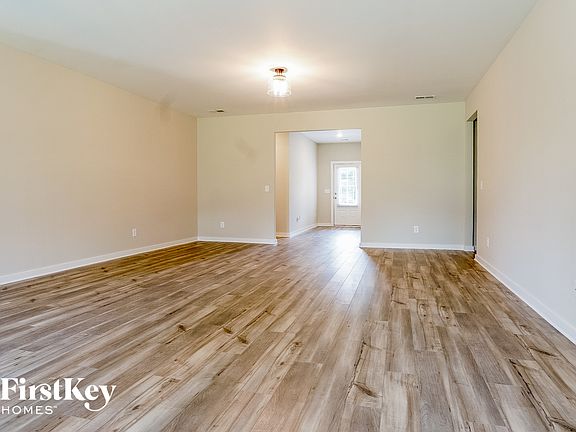 5th image of 144 Crossroads Cir