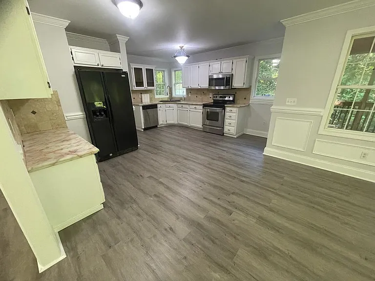 153 Troy Dr — Photo 8