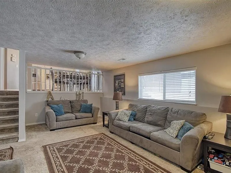 9216 N Londale Dr — Photo 15