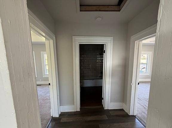 4th image of 1611 Edwards St