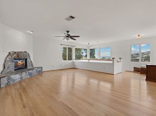 3340 Byron St, San Diego, CA 92106