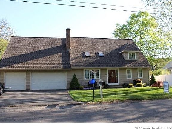2nd image of 39 Lynwood Dr