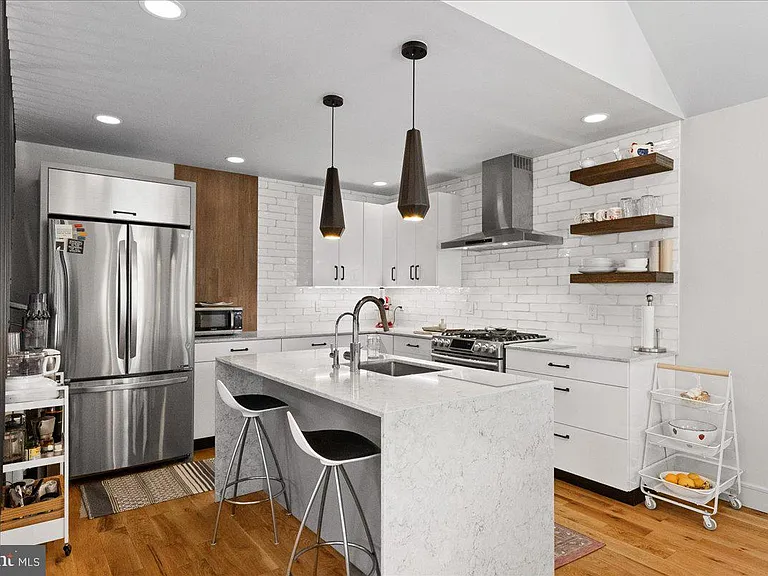 23 Leigh Ave #B — Photo 10
