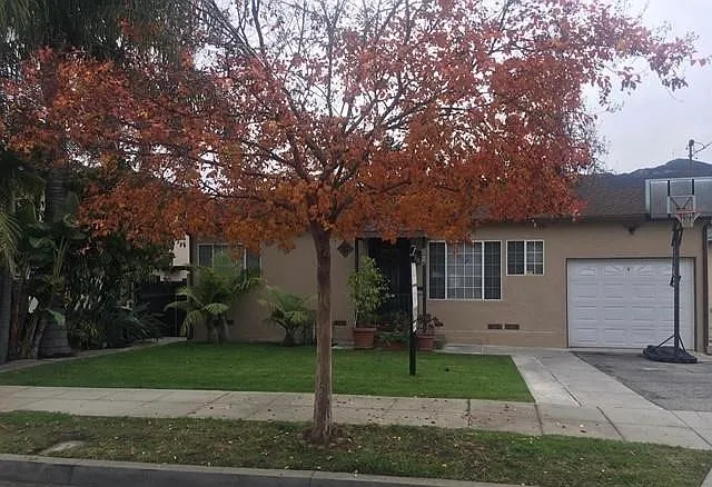 2616 Piedmont Ave — Photo 1