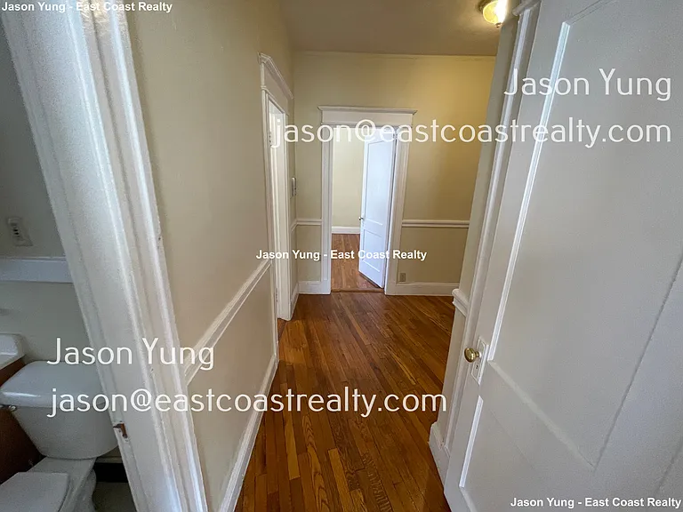 60 Woodstock Ave #20 — Photo 8