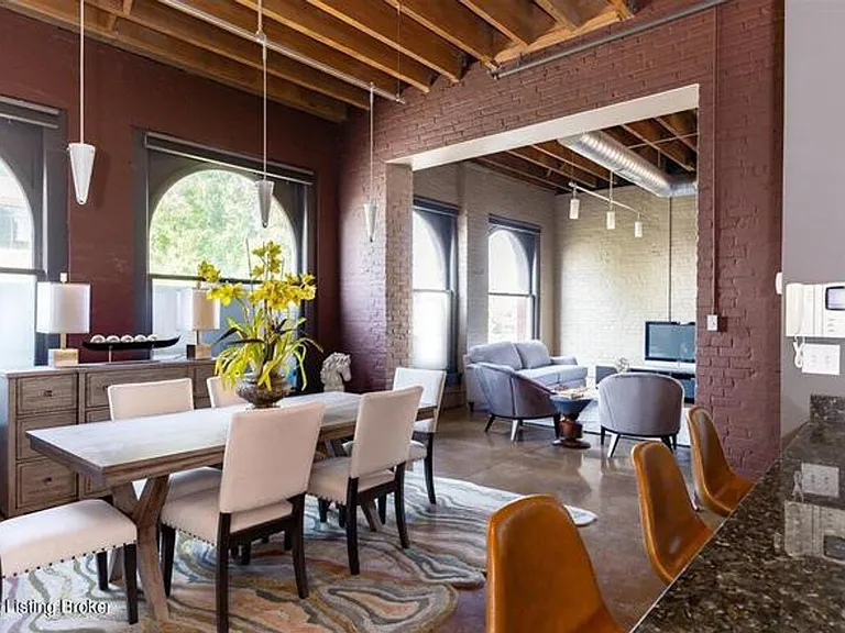 309 E Market St #313 — Photo 18