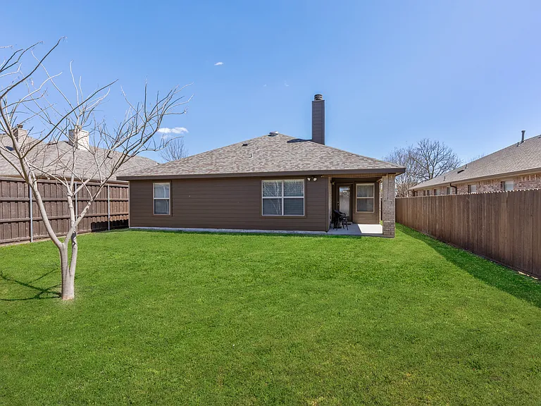 3936 Ironstone Ln — Photo 23