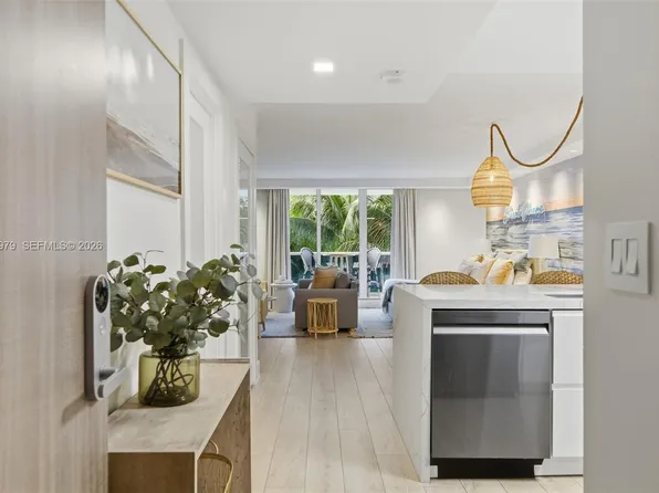 2301 Collins Ave APT 329, Miami Beach, FL 33139