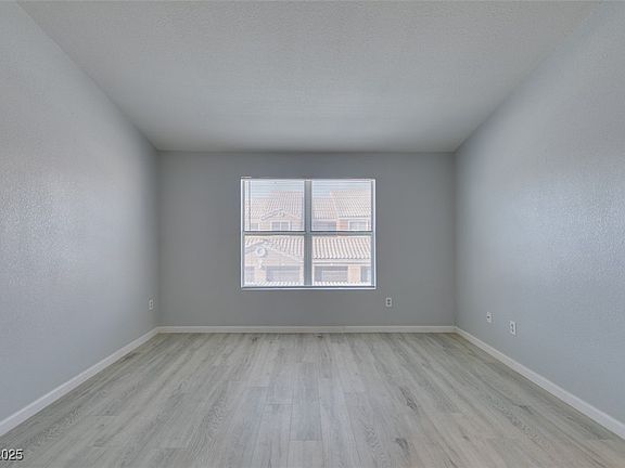 5th image of 8101 W Flamingo Rd Unit 2113
