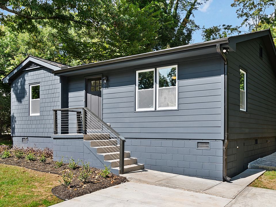 1st image of 997 Oakdale Dr SE